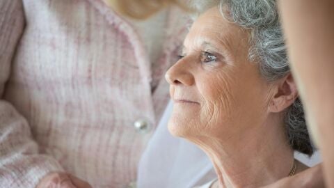 El medicamento contra el alzhéimer rechazado por Europa que empieza a dar resultados en EEUU El medicamento contra el alzhéimer rechazado por Europa que empieza a dar resultados en EEUU