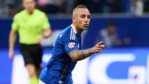 Santi Cazorla jugará con el Real Oviedo en primera división Santi Cazorla jugará con el Real Oviedo en primera división