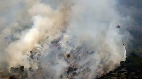 Vista aérea del incendio de Paüls (Tarragona) Vista aérea del incendio de Paüls (Tarragona)