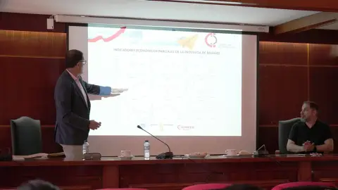 La actividad económica en Extremadura mantiene la estabilidad en el primer semestre aunque con "signos de ralentización" La actividad económica en Extremadura mantiene la estabilidad en el primer semestre aunque con "signos de ralentización"