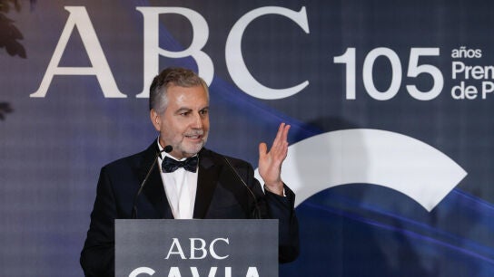 Alsina, en su discurso tras recoger el Premio Luca de Tena.
