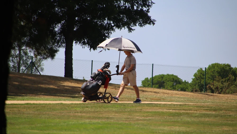 Desafiando al sol en Montealegre Club de Golf de Ourense Desafiando al sol en Montealegre Club de Golf de Ourense