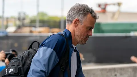 Luis Enrique: "Tengo el móvil lleno de culés felicitándome" Luis Enrique: "Tengo el móvil lleno de culés felicitándome"