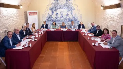 La Diputación de Castellón encara el segundo semestre del año con el 98,92% del presupuesto activado destinado a subvenciones para garantizar el bienestar social, el progreso y el desarrollo de la provincia La Diputación de Castellón encara el segundo semestre del año con el 98,92% del presupuesto activado destinado a subvenciones para garantizar el bienestar social, el progreso y el desarrollo de la provincia