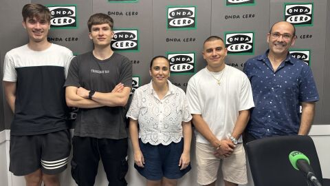 Alumnos y profesores del IES Pere Mar&iacute;a Orts i Bosch de Benidorm