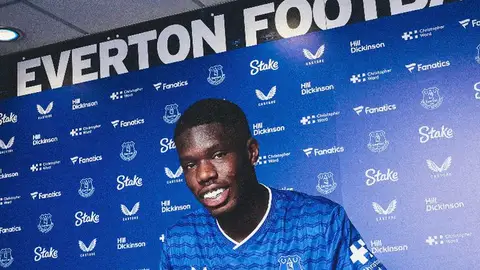 Thierno Barry firma por el Everton Thierno Barry firma por el Everton