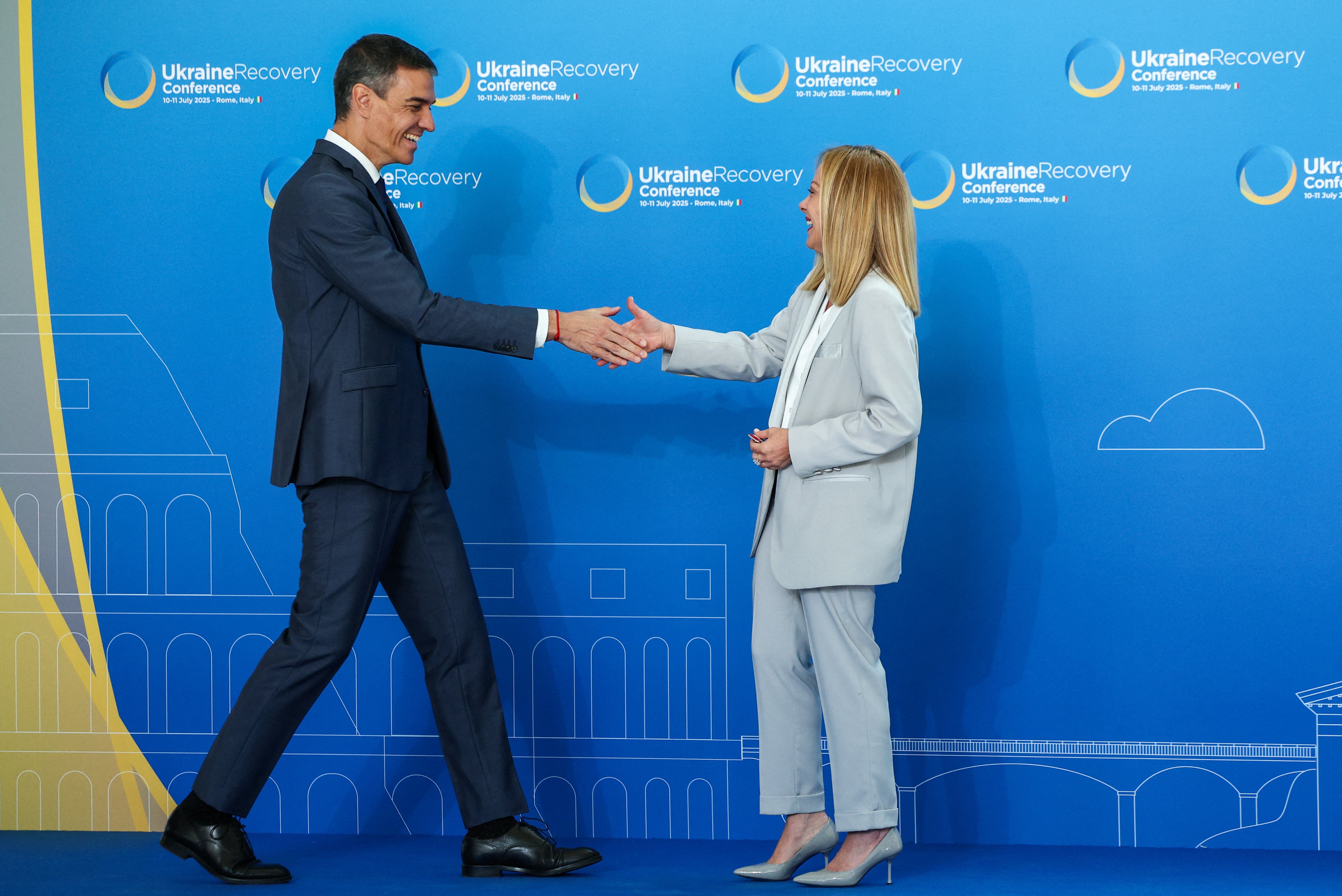 Sánchez anuncia la creación de una oficina para la reconstrucción de Ucrania y la organización un foro empresarial Sánchez anuncia la creación de una oficina para la reconstrucción de Ucrania y la organización un foro empresarial