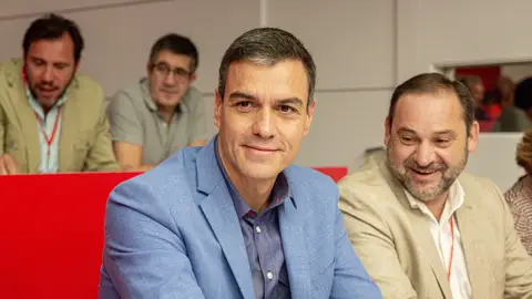 El PP reta a Sánchez a explicar en el Senado el origen de los sobres del PSOE
