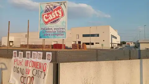 Trabajadores de Casty en Talavera anuncian huelga para exigir mejoras laborales Trabajadores de Casty en Talavera anuncian huelga para exigir mejoras laborales