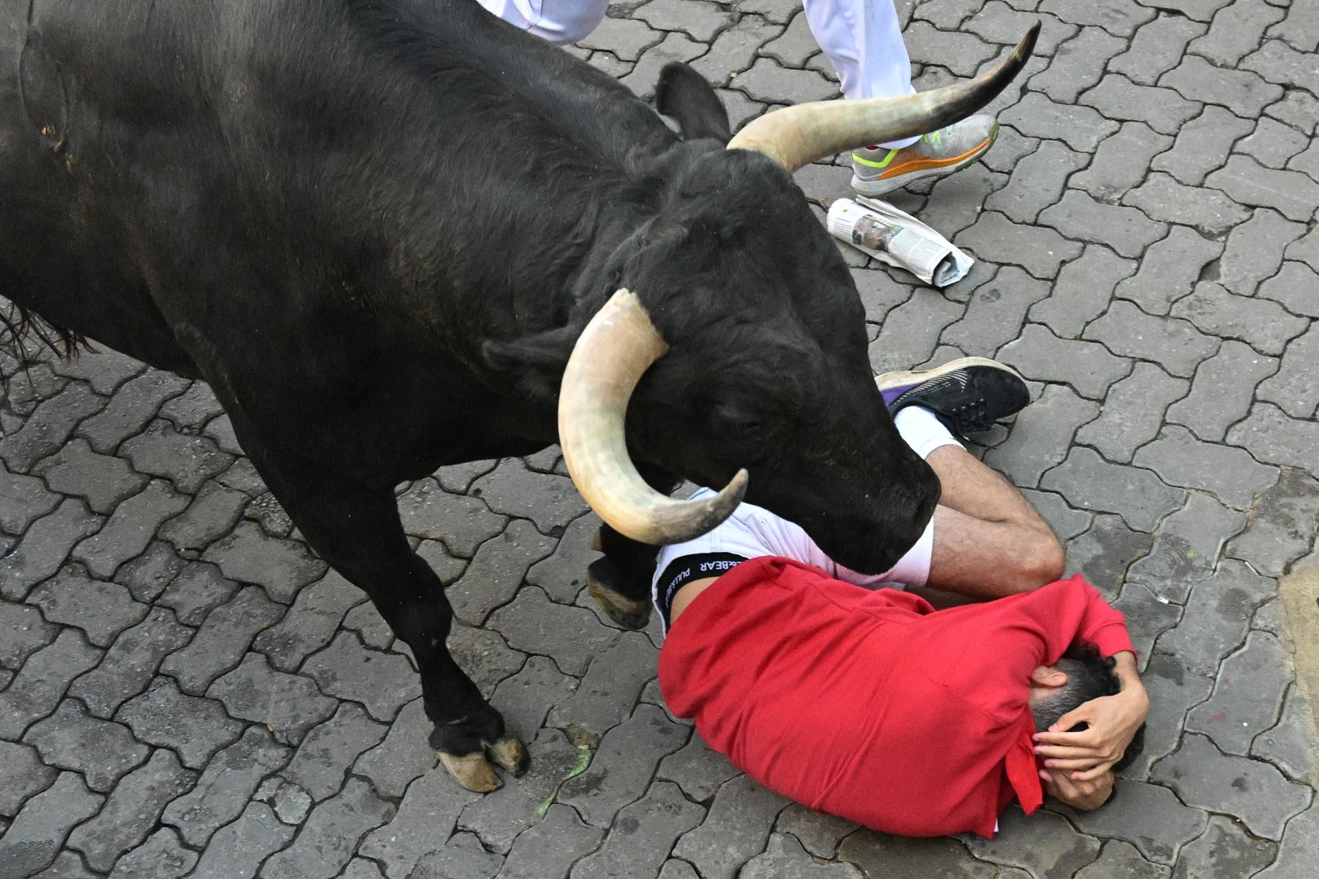 Un castellonense trasladado al hospital tras el cuarto encierro de los Sanfermines Un castellonense trasladado al hospital tras el cuarto encierro de los Sanfermines