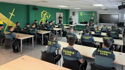 La Comandancia de la Guardia Civil de Cáceres recibe a 23 guardias civiles alumnos en prácticas La Comandancia de la Guardia Civil de Cáceres recibe a 23 guardias civiles alumnos en prácticas