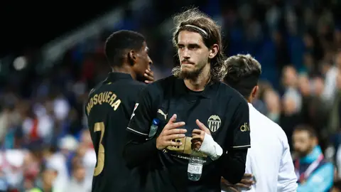 Ya es oficial: Yarek Gasiorowski se marcha al PSV Ya es oficial: Yarek Gasiorowski se marcha al PSV