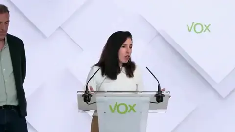 La propuesta de Vox para expulsar a inmigrantes: "No se han adaptado y protagonizan escenas de inseguridad en nuestros barrios" La propuesta de Vox para expulsar a inmigrantes: "No se han adaptado y protagonizan escenas de inseguridad en nuestros barrios"