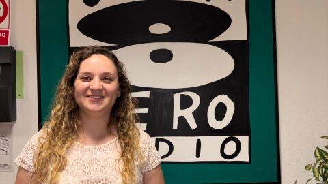 Laura Naranjo, psic&oacute;loga especializada en terapias de ni&ntilde;os con perros