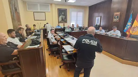 Villajoyosa refuerza la seguridad de las Fiestas de Moros y Cristianos con más efectivos Villajoyosa refuerza la seguridad de las Fiestas de Moros y Cristianos con más efectivos