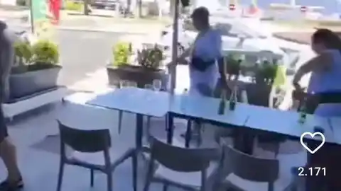 investigan a un hostelero de Vigo por expulsar a turistas israelíes: "Matáis en Palestina, comed en Gaza" investigan a un hostelero de Vigo por expulsar a turistas israelíes: "Matáis en Palestina, comed en Gaza"