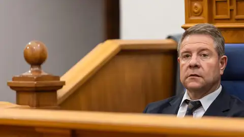 El presidente de Castilla-La Mancha, Emiliano García-Page, en el pleno de las Cortes de Castilla-La Mancha. El presidente de Castilla-La Mancha, Emiliano García-Page, en el pleno de las Cortes de Castilla-La Mancha.