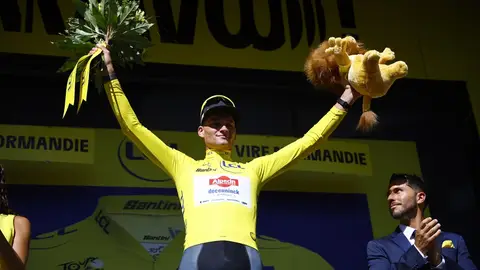 Healy gana la sexta etapa y Van der Poel recupera el maillot amarillo Healy gana la sexta etapa y Van der Poel recupera el maillot amarillo