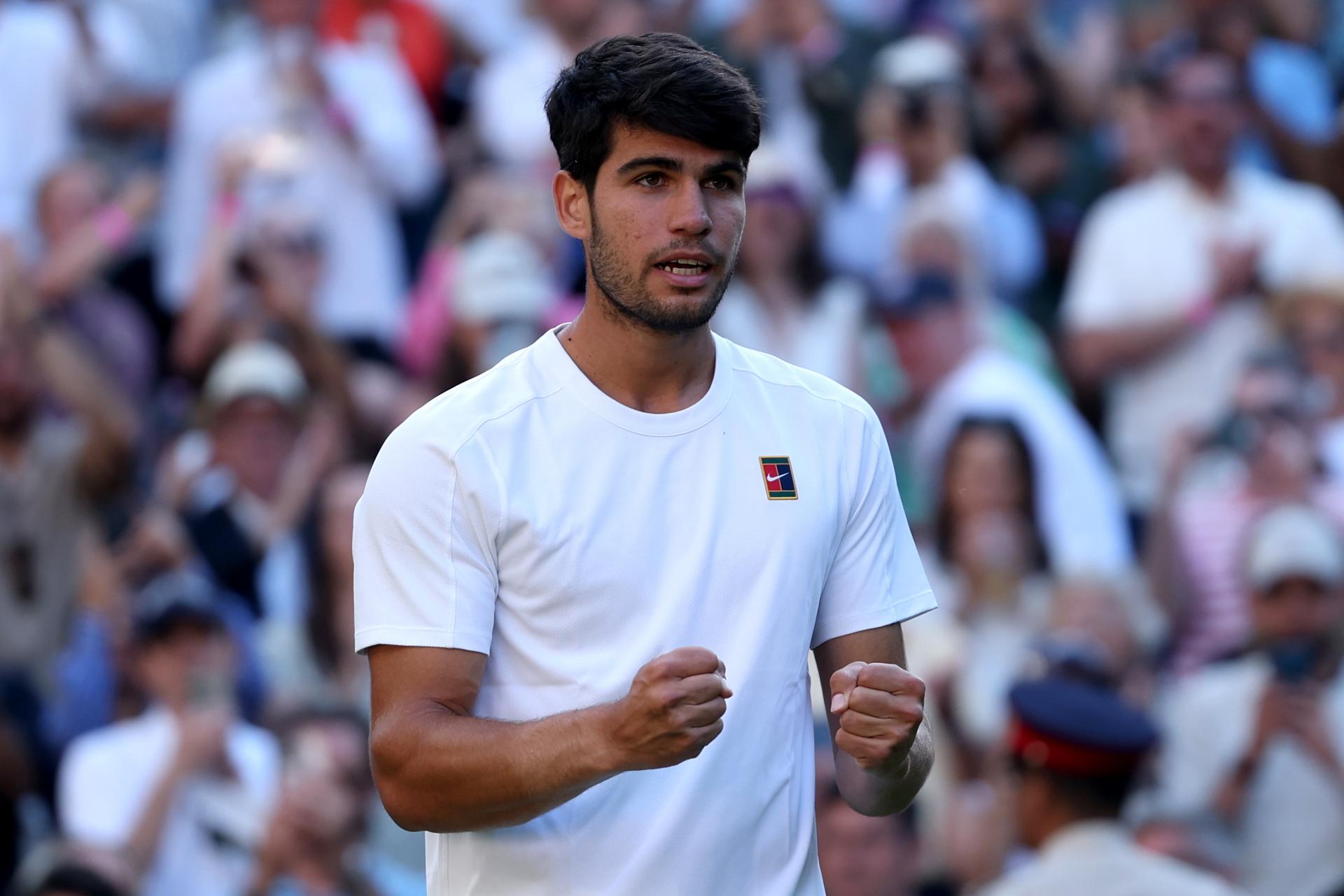 A qué hora juega hoy Carlos Alcaraz: semifinal de Wimbledon contra Fritz A qué hora juega hoy Carlos Alcaraz: semifinal de Wimbledon contra Fritz