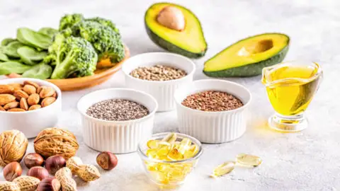 Comer para calmar: los diez alimentos que reducen tu cortisol (y tu estrés) de forma natural