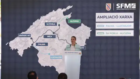La presidenta balear Marga Prohens presenta el proyecto de la futura línea de tren a Alcúdia La presidenta balear Marga Prohens presenta el proyecto de la futura línea de tren a Alcúdia