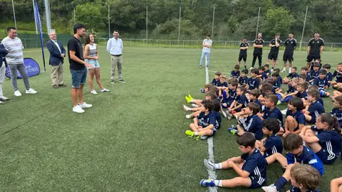 11-7-2025 Lucas Ahijado visitó al campus del Real Oviedo 11-7-2025 Lucas Ahijado visitó al campus del Real Oviedo