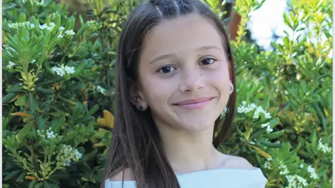 Valverde empieza sus fiestas con la imposición de bandas en honor a Santa Ana Valverde empieza sus fiestas con la imposición de bandas en honor a Santa Ana