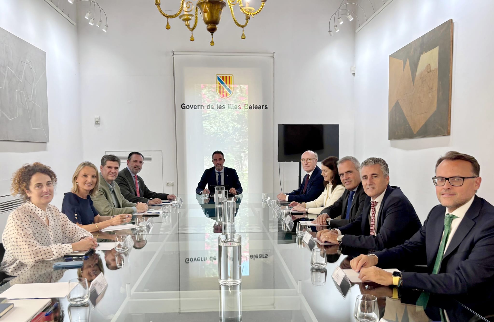 El Govern exige a Aena mejoras urgentes en seguridad y servicio del aeropuerto de Palma El Govern exige a Aena mejoras urgentes en seguridad y servicio del aeropuerto de Palma