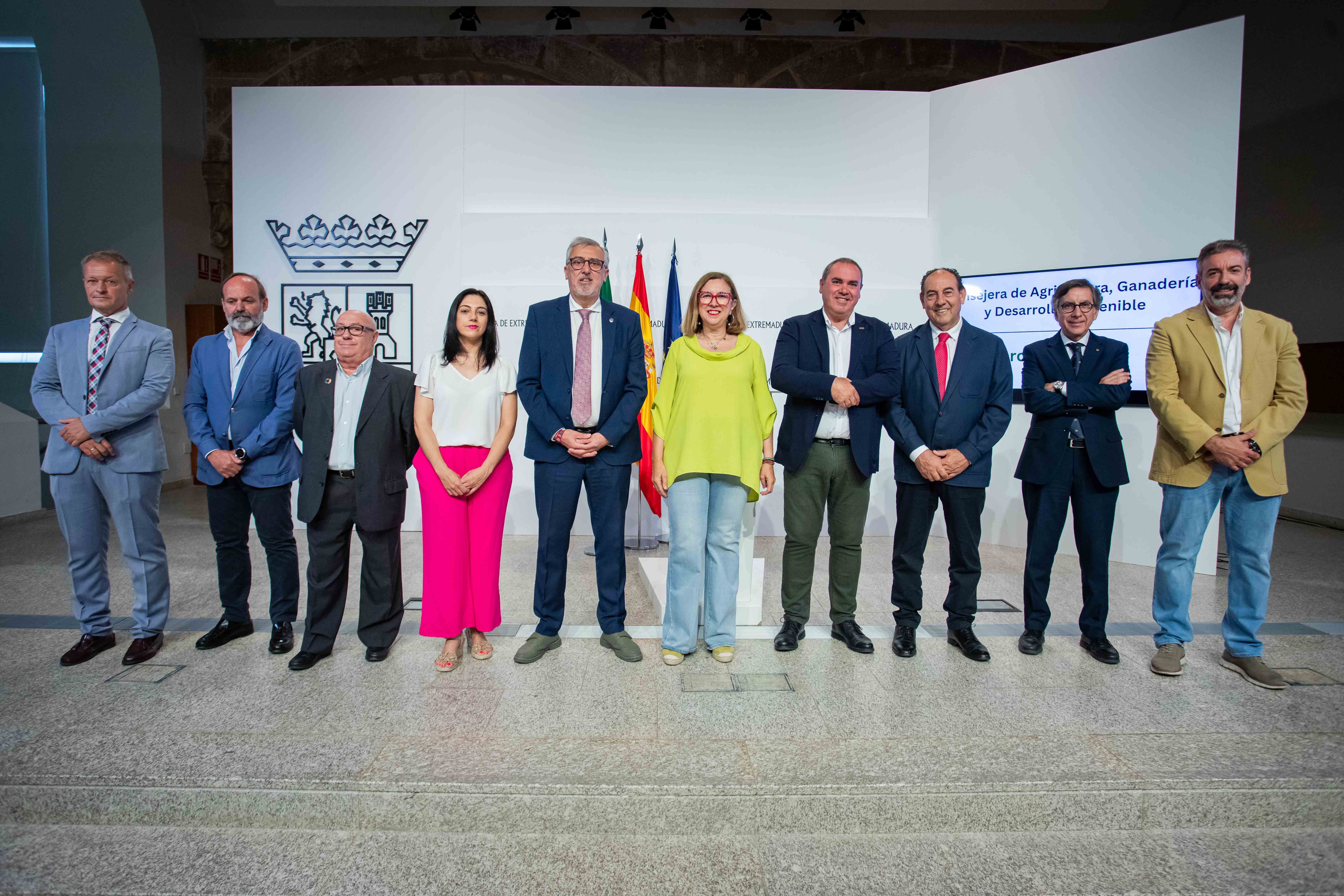 Nace la Cátedra de Economía Social y Cooperativismo de Extremadura que buscará la transferencia de conocimientos Nace la Cátedra de Economía Social y Cooperativismo de Extremadura que buscará la transferencia de conocimientos