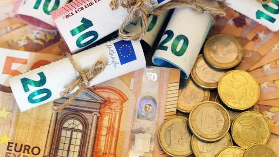 Imagen de recurso. Dinero físico Imagen de recurso. Dinero físico