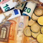 Imagen de recurso. Dinero físico Imagen de recurso. Dinero físico