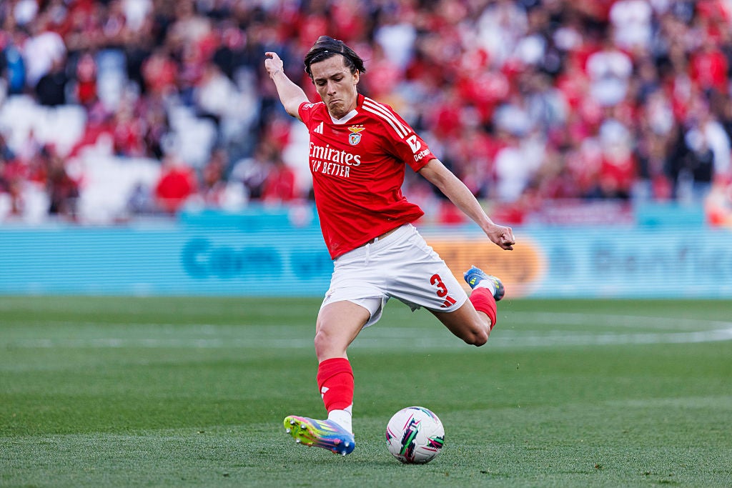 El Real Madrid hace oficial el fichaje de Álvaro Carreras El Real Madrid hace oficial el fichaje de Álvaro Carreras