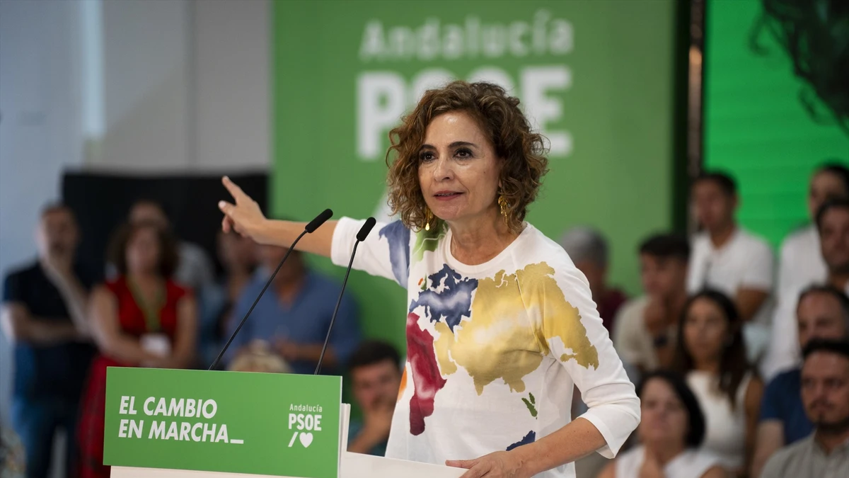 El equilibrio imposible de María Jesús Montero: la financiación singular o sus aspiraciones en Andalucía | Onda Cero Radio