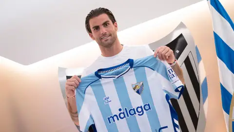 El Málaga ficha a su delantero, Eneko Jauregui El Málaga ficha a su delantero, Eneko Jauregui