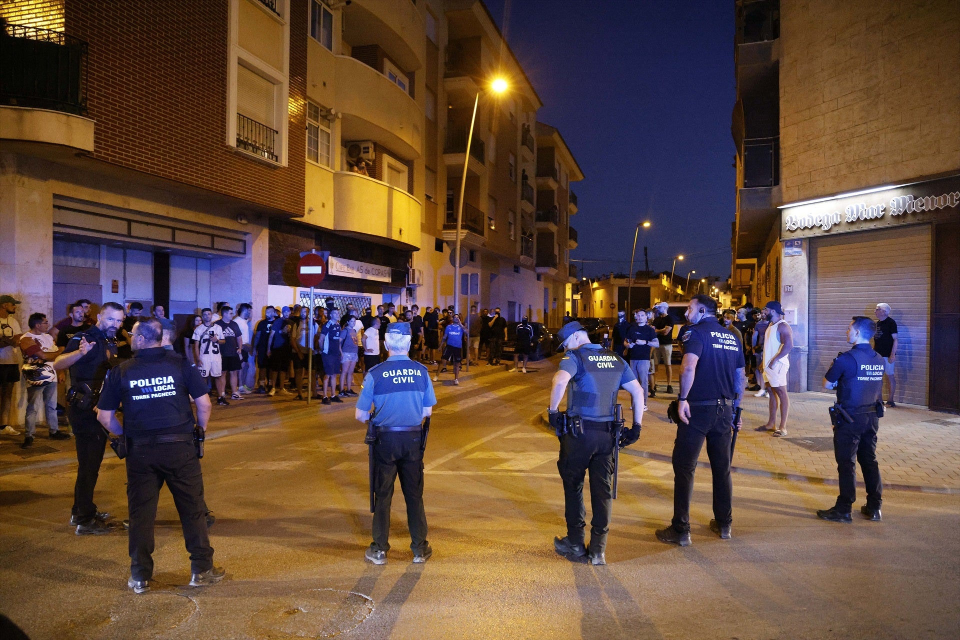 Qué está pasando en Torre Pacheco: máxima tensión tras la tercera noche de altercados y daños con ocho detenidos Qué está pasando en Torre Pacheco: máxima tensión tras la tercera noche de altercados y daños con ocho detenidos