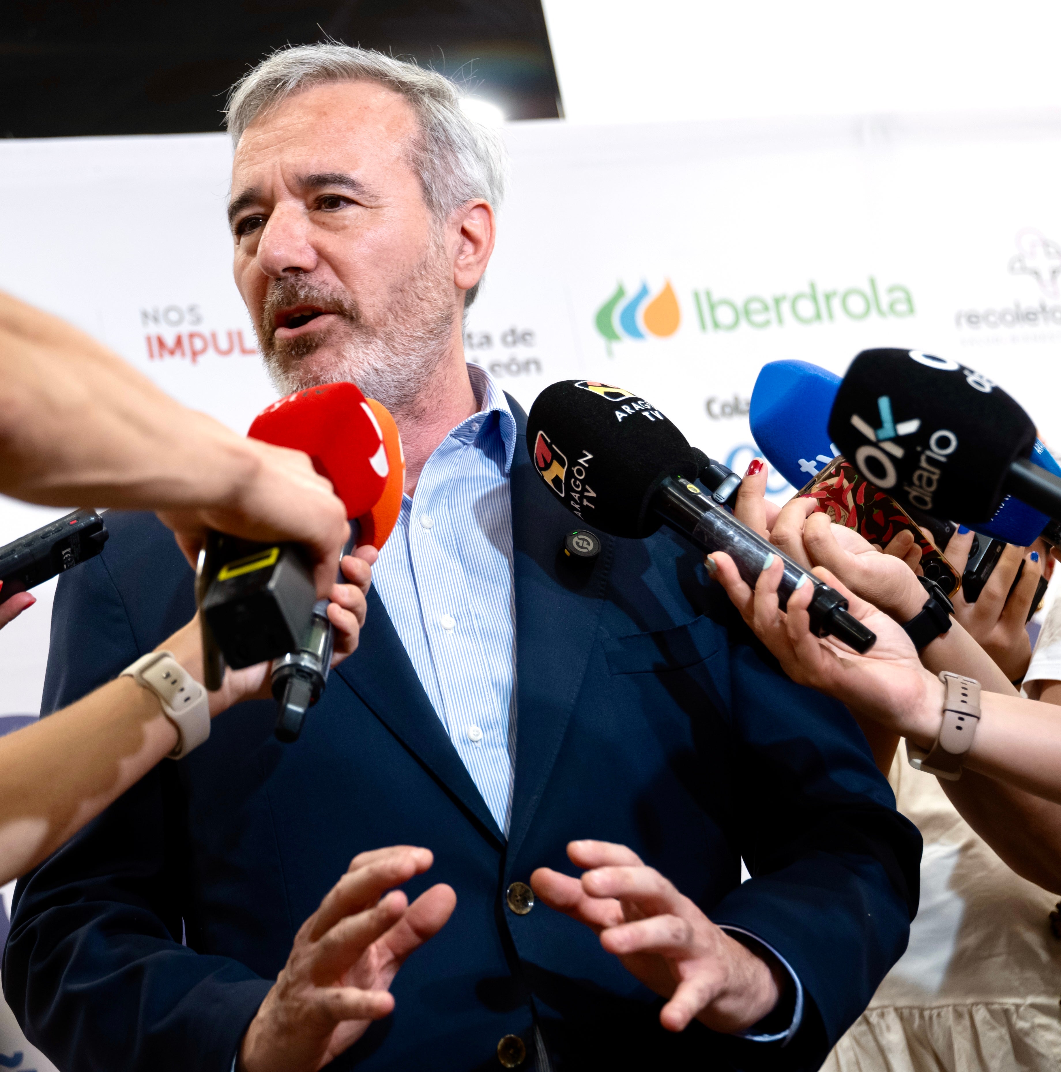 Azcón llama a una "rebelión ciudadana" contra el cupo catalán Azcón llama a una "rebelión ciudadana" contra el cupo catalán