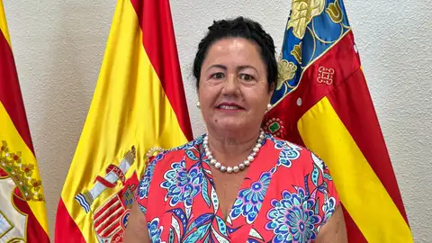Lola Gadea, pregonera de las fiestas patronales y de Moros y Cristianos de Santa Pola de 2025. Lola Gadea, pregonera de las fiestas patronales y de Moros y Cristianos de Santa Pola de 2025.
