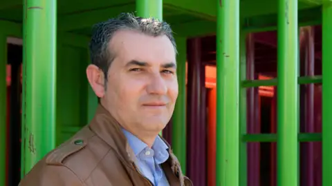 Fallece Roberto Aicart, secretario general del PP en l'Alcora Fallece Roberto Aicart, secretario general del PP en l'Alcora