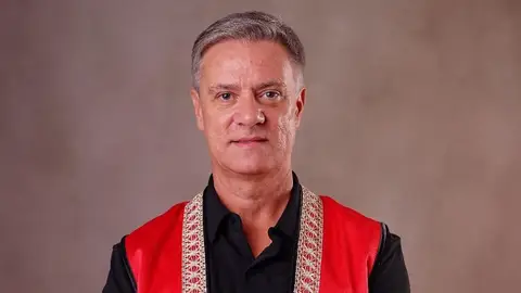 Francisco Javier López Fabregat (Comparsa Moros J'Alhamed), Embajador Moro 2025 Francisco Javier López Fabregat (Comparsa Moros J'Alhamed), Embajador Moro 2025