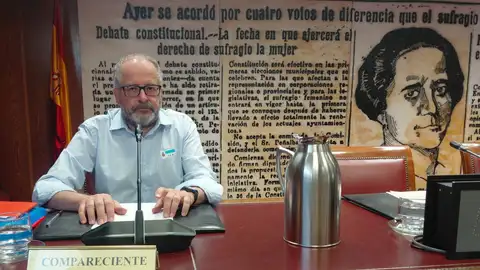 Lorenzo Serena Puig, Secretario de la Mesa de Contratación de obra pública en Navarra, en la Comisión Koldo Lorenzo Serena Puig, Secretario de la Mesa de Contratación de obra pública en Navarra, en la Comisión Koldo