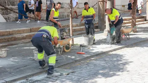 Comerciantes del centro denuncian falta de planificación en las obras del centro y exigen información Comerciantes del centro denuncian falta de planificación en las obras del centro y exigen información