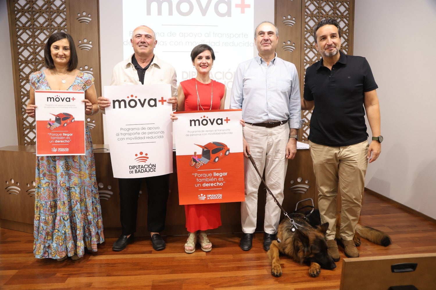 La Diputación de Badajoz lanza un programa de apoyo al transporte de personas con movilidad reducida para asociaciones La Diputación de Badajoz lanza un programa de apoyo al transporte de personas con movilidad reducida para asociaciones