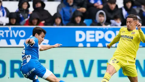 El Elche se interesa en Manu Sánchez. El Elche se interesa en Manu Sánchez.