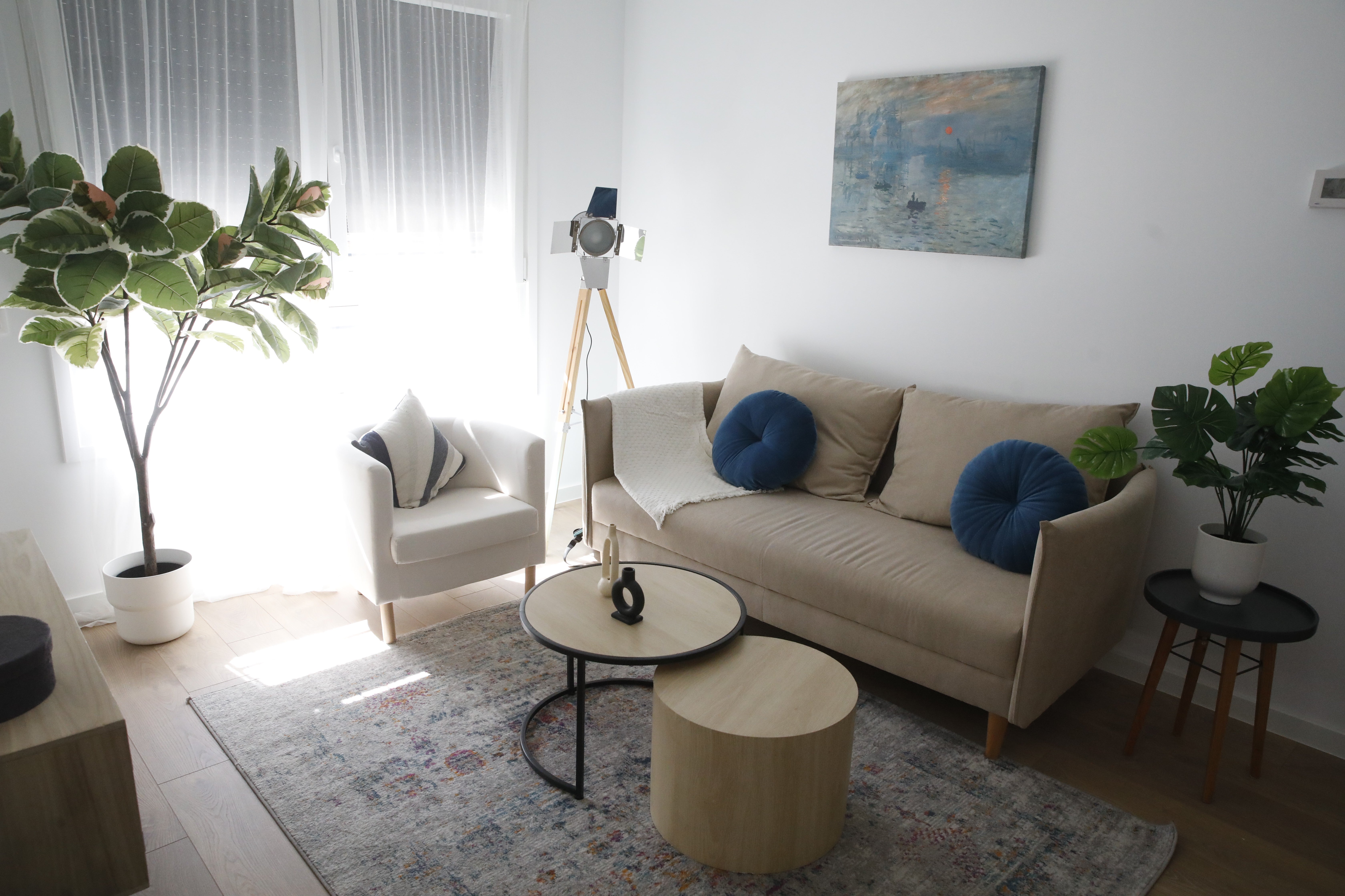 Madrid entrega las primeras llaves de viviendas construidas en suelo municipal Madrid entrega las primeras llaves de viviendas construidas en suelo municipal