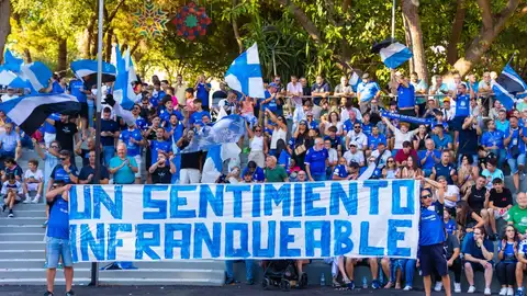 Una de las concentraciones celebradas en San Fernando por parte de la afición del San Fernando CD Una de las concentraciones celebradas en San Fernando por parte de la afición del San Fernando CD