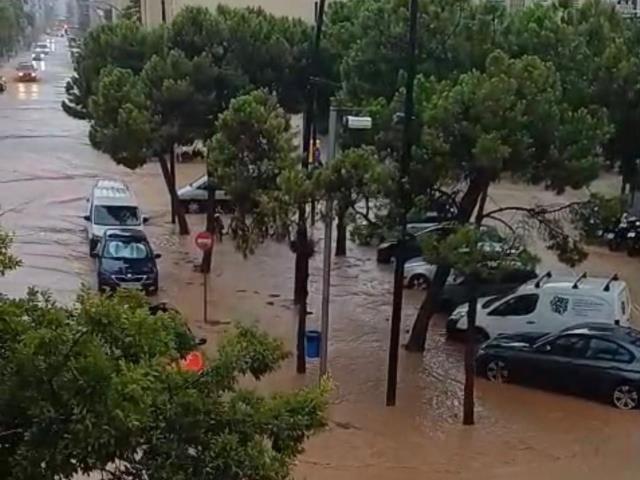 Vilanova recupera la normalitat després de les intenses tasques de neteja i reparació a causa del fort aiguat de dissabte Vilanova recupera la normalitat després de les intenses tasques de neteja i reparació a causa del fort aiguat de dissabte