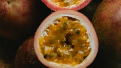 Esta es la fruta número 1 en proteínas, según un dietista Imagen de archivo