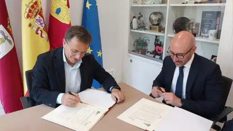 El Ayuntamiento y el Corte Inglés apuestan por la igualdad y apoyar la integración de las personas con discapacidad El Ayuntamiento y el Corte Inglés apuestan por la igualdad y apoyar la integración de las personas con discapacidad