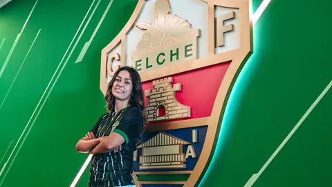 Uxue Mendia renueva con el Elche Femenino. Uxue Mendia renueva con el Elche Femenino.