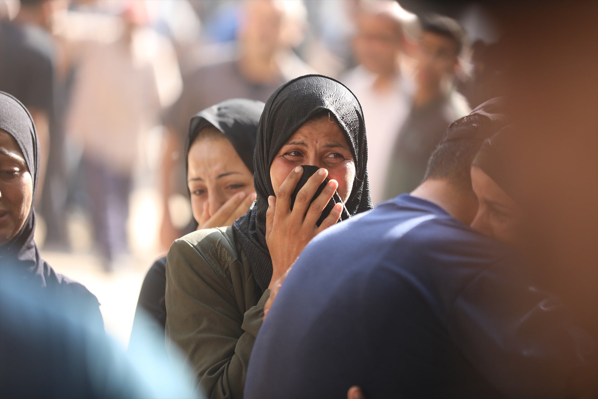 Al menos 21 personas mueren asfixiadas en Gaza mientras esperaban para acceder al reparto de ayuda Al menos 21 personas mueren asfixiadas en Gaza mientras esperaban para acceder al reparto de ayuda